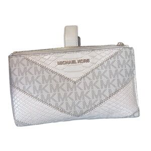 Michael Kors Jet Set Travel Large Double Zip Wallet MK Light Cream Multi